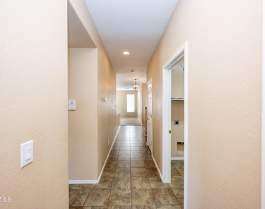 2023 W Shackleton Drive - Photo Thumbnail 26