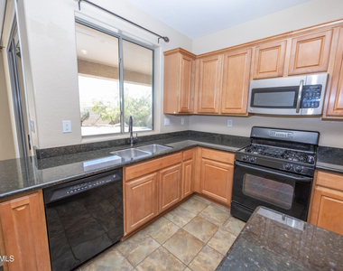 2023 W Shackleton Drive - Photo Thumbnail 14
