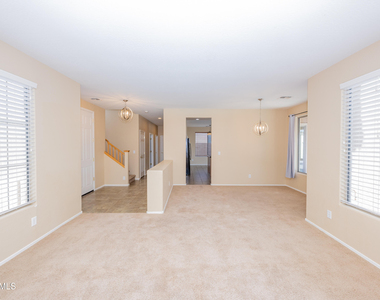 2023 W Shackleton Drive - Photo Thumbnail 3