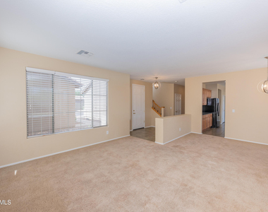2023 W Shackleton Drive - Photo Thumbnail 24