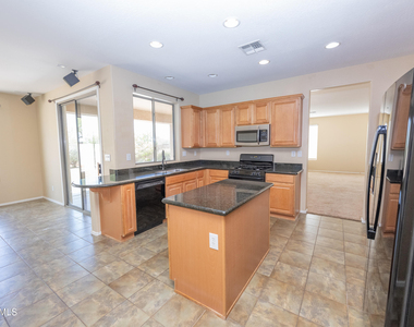 2023 W Shackleton Drive - Photo Thumbnail 11