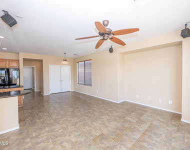 2023 W Shackleton Drive - Photo Thumbnail 17