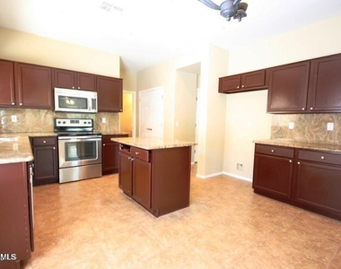 40435 N Acadia Court - Photo Thumbnail 4