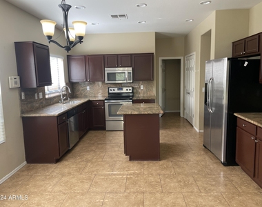 40435 N Acadia Court - Photo Thumbnail 5