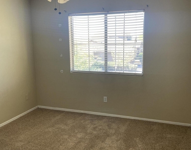 40435 N Acadia Court - Photo Thumbnail 17