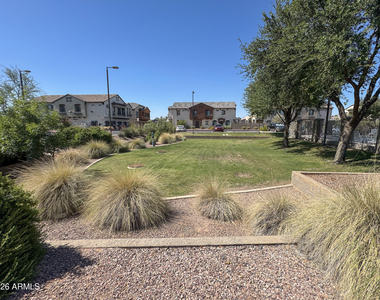 2727 N Price Road - Photo Thumbnail 23