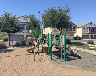 2727 N Price Road - Photo Thumbnail 26
