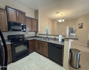 2727 N Price Road - Photo Thumbnail 10