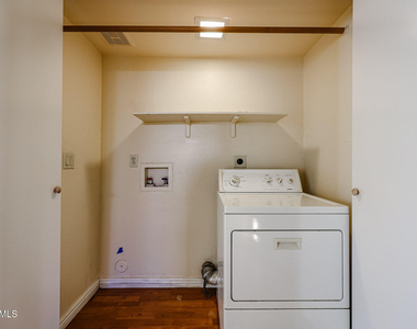 5727 W Villa Maria Drive - Photo Thumbnail 15