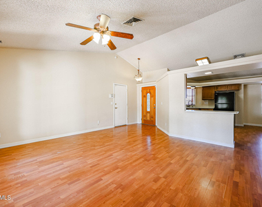 5727 W Villa Maria Drive - Photo Thumbnail 4