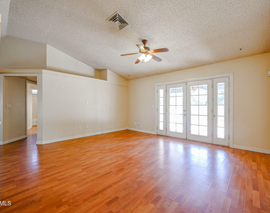 5727 W Villa Maria Drive - Photo Thumbnail 2