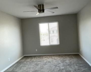 9430 E Sector Drive - Photo Thumbnail 5