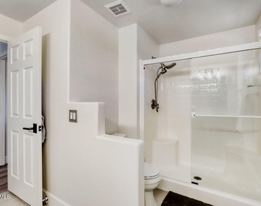 8880 E Paraiso Drive - Photo Thumbnail 12