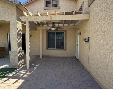 2861 N Rosa Lane - Photo Thumbnail 12
