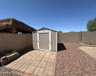 2861 N Rosa Lane - Photo Thumbnail 17