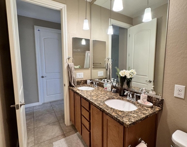 172 E Crescent Place - Photo Thumbnail 36