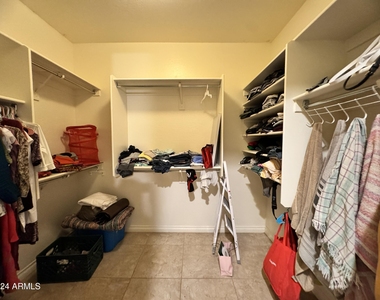 172 E Crescent Place - Photo Thumbnail 16