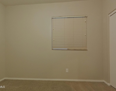 1689 S 235th Drive - Photo Thumbnail 10
