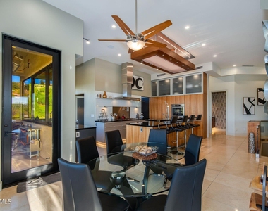 13412 N 14th Place - Photo Thumbnail 18