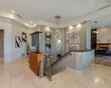 13412 N 14th Place - Photo Thumbnail 20