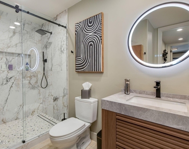 13412 N 14th Place - Photo Thumbnail 46