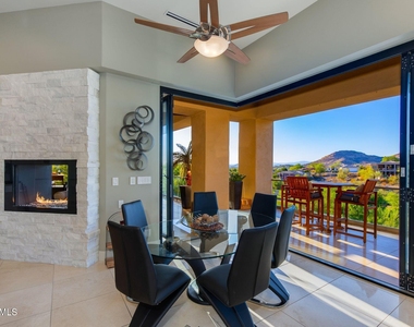 13412 N 14th Place - Photo Thumbnail 17