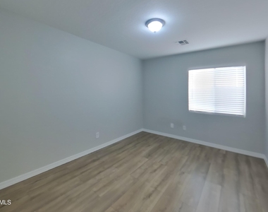 3781 E Superior Road - Photo Thumbnail 12