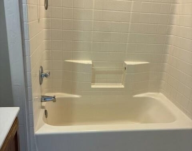 1502 E Pierce Street - Photo Thumbnail 2