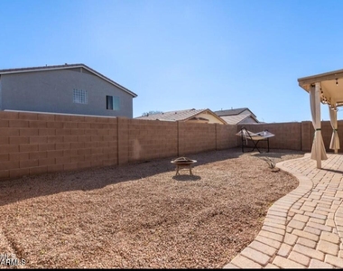 45317 W Desert Garden Road - Photo Thumbnail 12