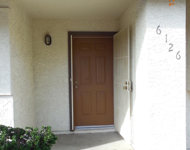 6126 W Maui Lane - Photo Thumbnail 1