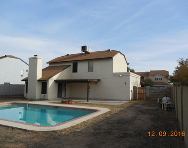 6126 W Maui Lane - Photo Thumbnail 2
