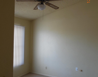6126 W Maui Lane - Photo Thumbnail 29