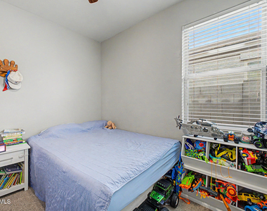 42097 W Lunar Street - Photo Thumbnail 14