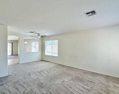 22932 W Morning Glory Street - Photo Thumbnail 6