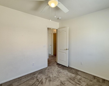 22932 W Morning Glory Street - Photo Thumbnail 23