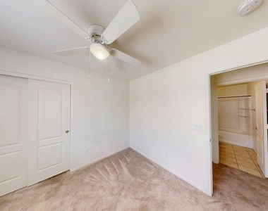 22932 W Morning Glory Street - Photo Thumbnail 17