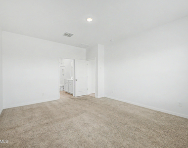 7922 W Sands Road - Photo Thumbnail 9