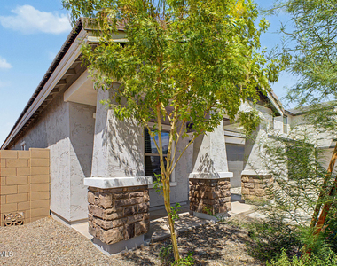 7922 W Sands Road - Photo Thumbnail 2