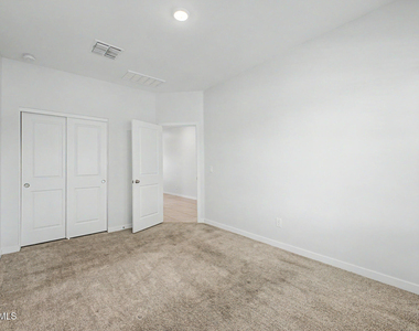 7922 W Sands Road - Photo Thumbnail 15
