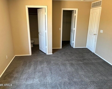 43591 W Colby Drive - Photo Thumbnail 6