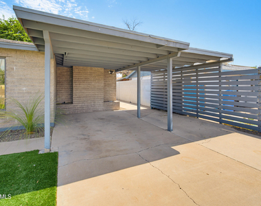 4109 N 34th Street - Photo Thumbnail 2