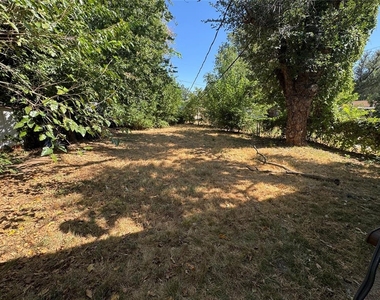 3105 W Park Place - Photo Thumbnail 15