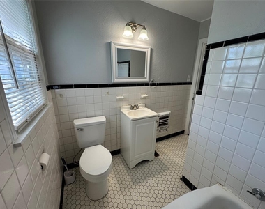 3105 W Park Place - Photo Thumbnail 11