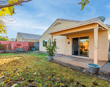525 N Val Vista Drive - Photo Thumbnail 12