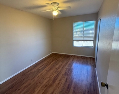 14806 N Yerba Buena Way - Photo Thumbnail 13