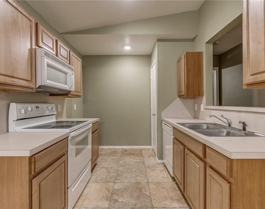15505 Acacia Road - Photo Thumbnail 3