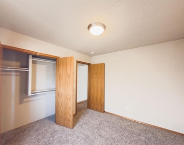 1633 Sw 32nd Street - Photo Thumbnail 15