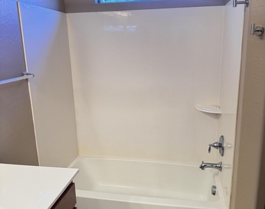 28866 N Coal Avenue - Photo Thumbnail 8