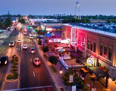 845 W Vaughn Avenue - Photo Thumbnail 32