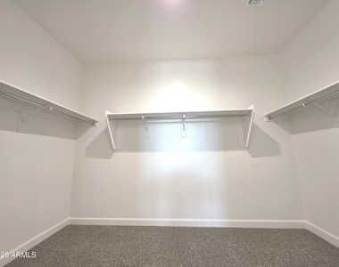 2677 W Simone Avenue - Photo Thumbnail 13